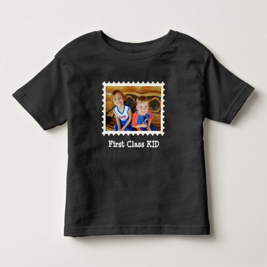 FIRST CLASS KID 最高の Kidカスタム横写真 トドラーTシャツ (正面)