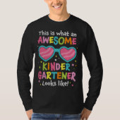 First Day Kindergarten Back to School Awesome Kind Tシャツ (正面)