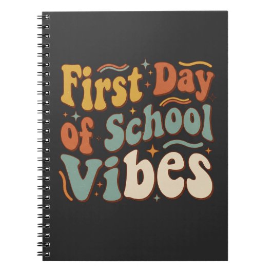 First Day of School Vibes Back to School Gift ノートブック (正面)