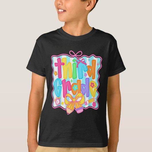 First Day Of Third Grade Floral Bundle For Teacher Tシャツ (正面)