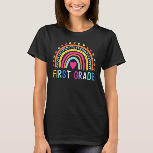 First Grade Rainbow Girls Boys Teacher Team 1st Gr Tシャツ (正面)