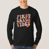 First Grade Vibes Hello Team 1st Grade Teacher Kid Tシャツ (正面)