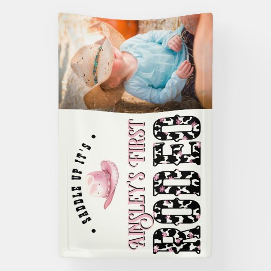 First Rodeo Pink写真パーソナライズされた第1誕生日 横断幕 (縦)