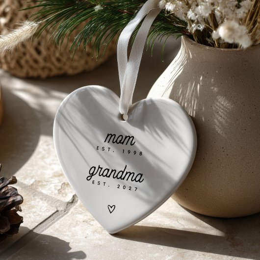 First Time Grandma Keepsake Custom Heart Shape セラミックオーナメント