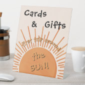 First Trip のまわりに The Sun 1st Birthday Card & Gift 台座サイン (インサイチュ)