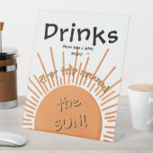 First Trip のまわりに The Sun 1st Birthday Drinks Sign 台座サイン (インサイチュ)