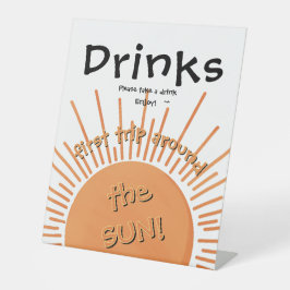 First Trip のまわりに The Sun 1st Birthday Drinks Sign 台座サイン