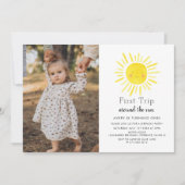 First Trip のまわりに The Sun 1st Birthday Photo 招待状 (正面)
