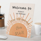 First Trip のまわりに The Sun 1st Birthday Welcome 台座サイン (インサイチュ)