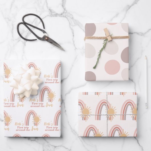 First Trip のまわりに The Sun Boho Name ラッピングペーパーシート (正面)