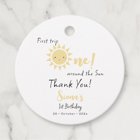 First Trip のまわりに The Sun Cute 1st Birthday フェイバータグ (正面)