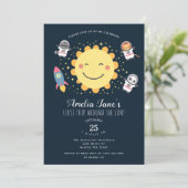 First Trip のまわりに The Sun Kids 1st Birthday Invite 招待状 (スタンド正面)