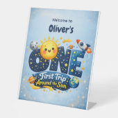 First Trip Around the Sun First Birthday Welcome 台座サイン (正面)