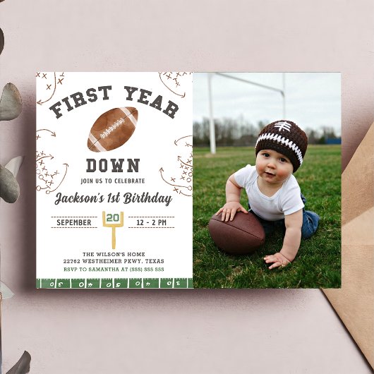 First Year Down Football 1st Birthdayパーティー写真 招待状