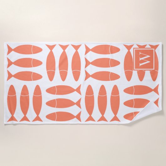 Fish Block Print Nautical - Coral Monogram ビーチタオル (正面)