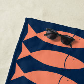 Fish Block Print Nautical - Coral & Navy Monogram ビーチタオル (インサイチュ)