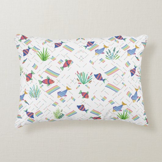 Fishes and Plants in Pond アクセントクッション (正面)