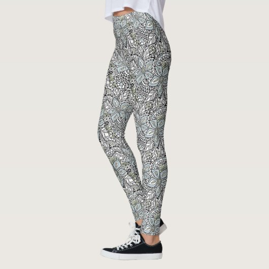 Fishnet lace floral pattern white pink black レギンス (左)