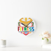 Fitness Lifestyle – Train Hard Stay Strong ラウンド壁時計 (ホーム)