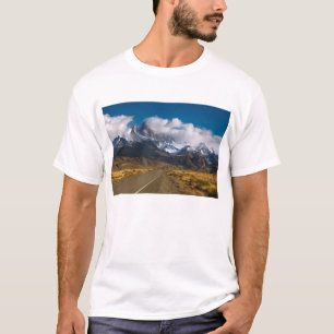 Fitzroyのパタゴニアを取付ける道 Tシャツ