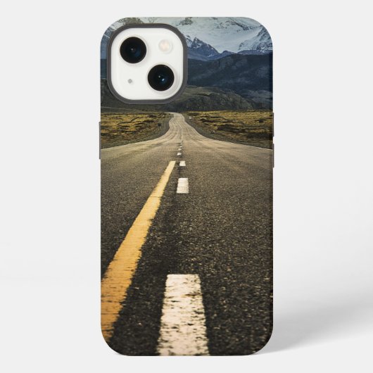 Fitzroy山- Ruta 40への長い道のり iPhoneケース (裏面)