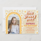 Five Groovy 5誕生日フォト招待状 | レトロ ノートカード (正面)