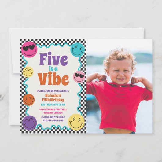 Five is a Vibe カラフルスマイルフォト誕生日 招待状 (正面)