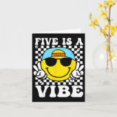 Five Is A Vibe 5th Birthday Groovy Boys Girls 5 Ye カード (黄色い花)