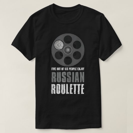Five out of Si People Enjoy Russian Roulette Gun L Tシャツ (デザイン正面)