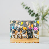 Five Pugs with Party Hats Together ポストカード (スタンド正面)