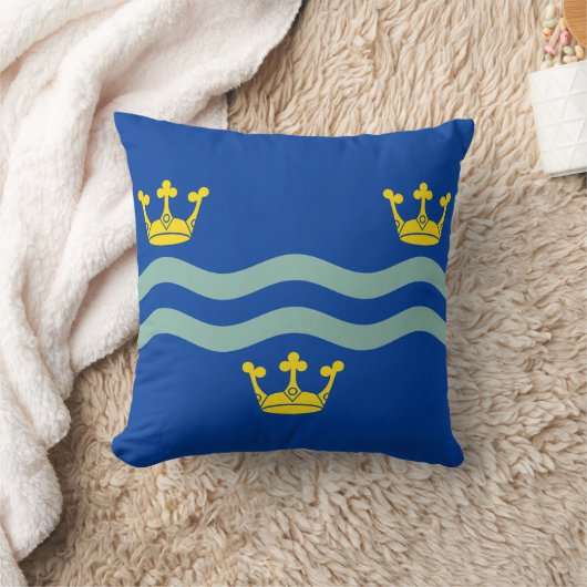 Flag of Cambridgeshire Throw Pillow クッション (ブランケット)