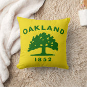 Flag of Oakland, California クッション (ブランケット)