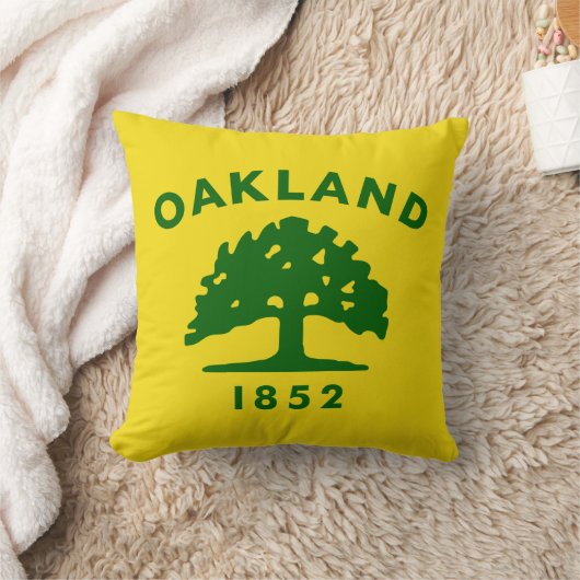 Flag of Oakland, California クッション (ブランケット)