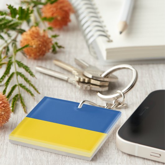 Flag of Ukraine Button キーホルダー (正面右)