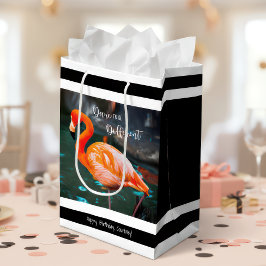 Flamingo白黒ストライプスクリプト名モダン ミディアムペーパーバッグ