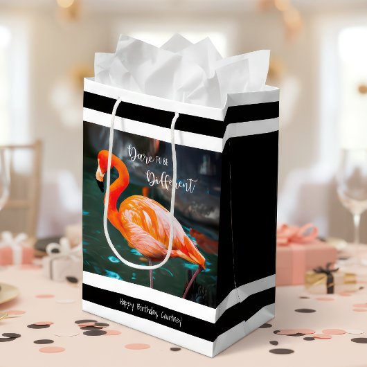 Flamingo白黒ストライプスクリプト名モダン ミディアムペーパーバッグ