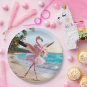Flamingo Ballerina In a Pink Tutu On the Beach ペーパープレート (パーティー)
