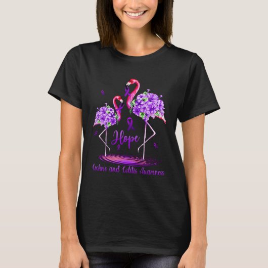 Flamingo Crohn s and Colitis Awareness Tシャツ (正面)