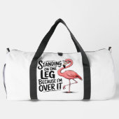 Flamingo Standing On One Leg Over ダッフルバッグ (裏面)