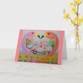「Flamingos in Love atヴィンテージ・トレーラー」ノートカード カード (黄色い花)