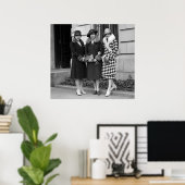 Flapper Girls, Cloche Hats 1920s ポスター (ホームオフィス)