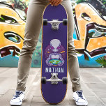 Flat Earth Alien Personalized Name スケートボード<br><div class="desc">Flat Earth Alien Personalized Name skateboard</div>