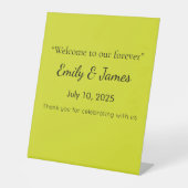 Flat Yellow Background – Back-to-School Texture 台座サイン (正面)