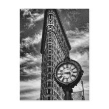 Flatiron建物とClock in Black and White
