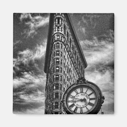 Flatiron建物とClock in Black and White マグネット (正面)