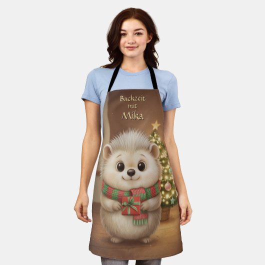 Flauschiger Igel Backzeit Design エプロン (着用した状態)