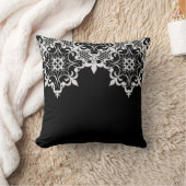 Fleur De Lace Blackのの枕 クッション (ブランケット)