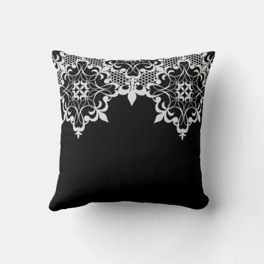Fleur De Lace Blackのの枕 クッション (裏面)