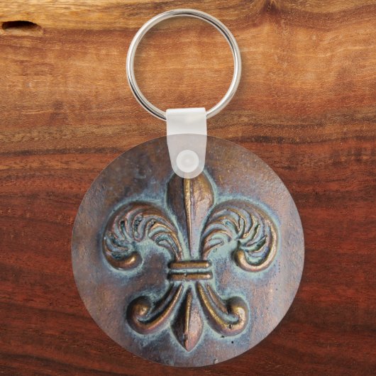 Fleur De Lis, Aged Copper-Look Printed キーホルダー (正面)