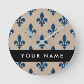 Fleur de Lis, Navy Blue on Beige, Royal, Your Name ラウンド壁時計 (正面)